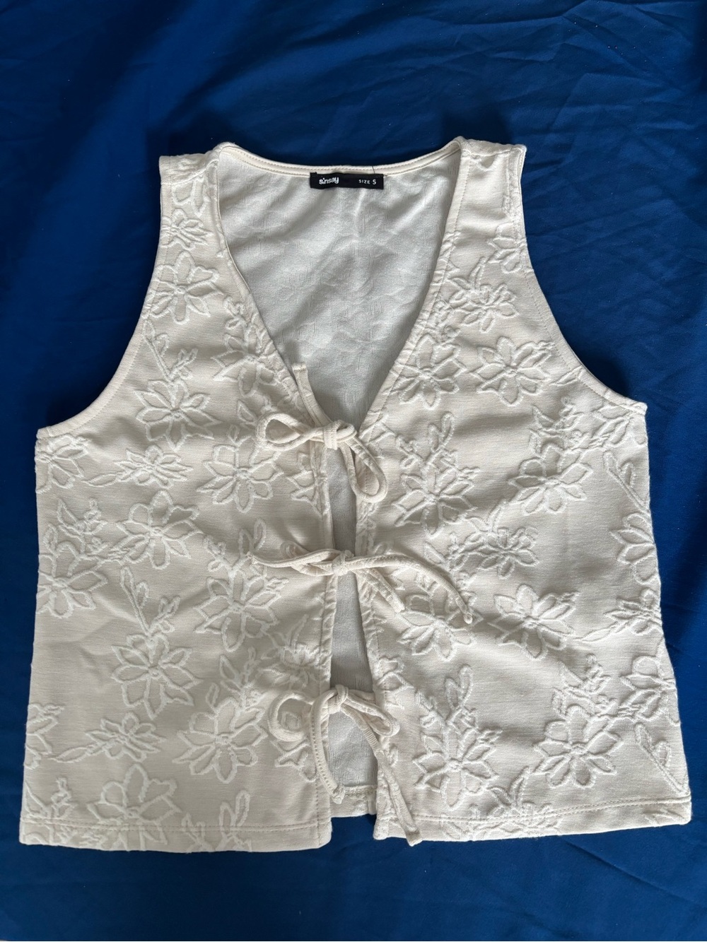 Sleeveless Embroidered Tie-Front Vest - White